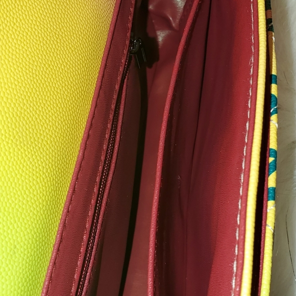 Grafitti Bag - Picture 8 of 10